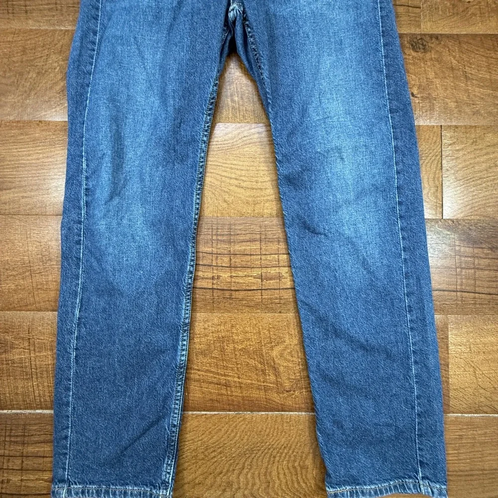 Levi's 505 Jeans Mens 32x30 Blue Regular Fit Straight Leg Medium Wash Denim